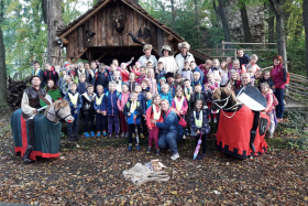 ND 2. r - Obisk Ravbarske vasi