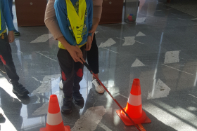 BELA PALICA JE SUPER