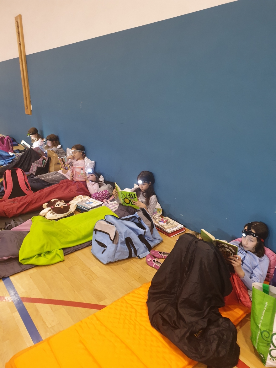 NOČ BRANJA JE BILA PRAVLJIČNA