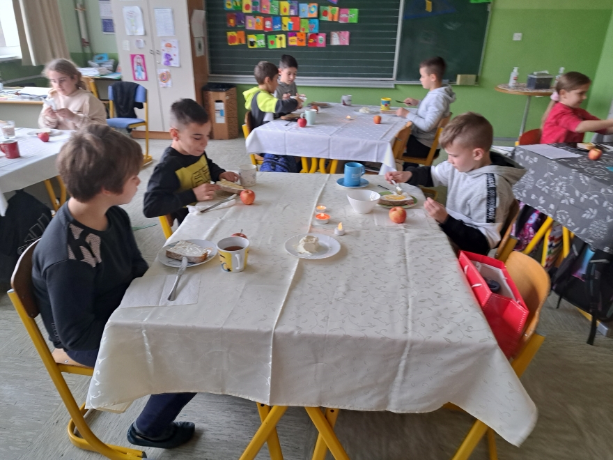 ND 4.r - Tradicionalni slovenski zajtrk