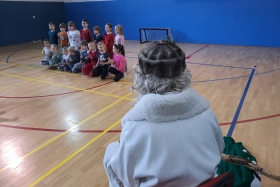 DEDEK MRAZ V ŠKALAH