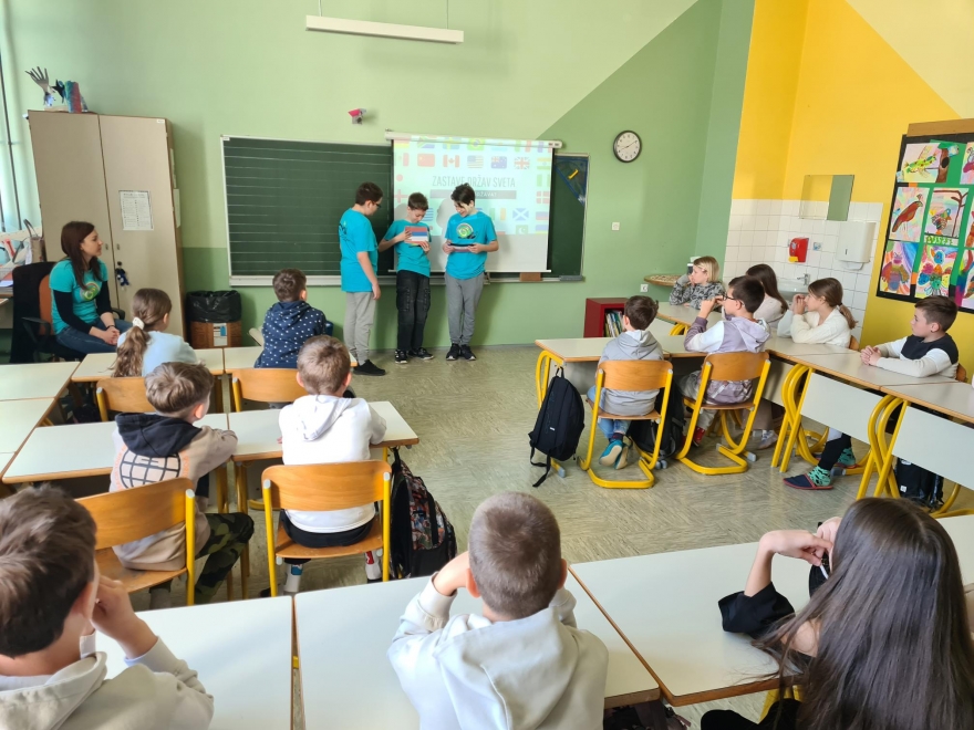 Mesec ozaveščanja o avtizmu