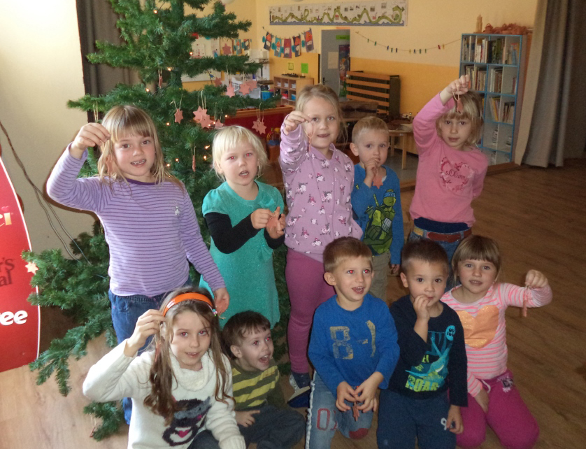 PRAVLJIČEN DECEMBER
